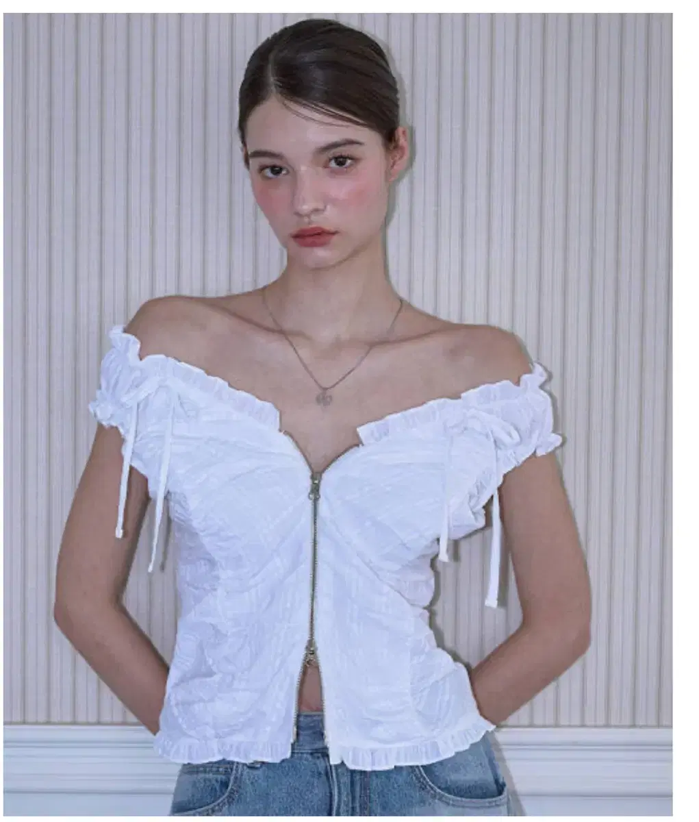 ROSE FRANTZ Mesh Rose Overfit Jumper 白 ROSE FRANTZ Mesh Rose Overfit Jumper 白 로제프란츠Mesh Rose